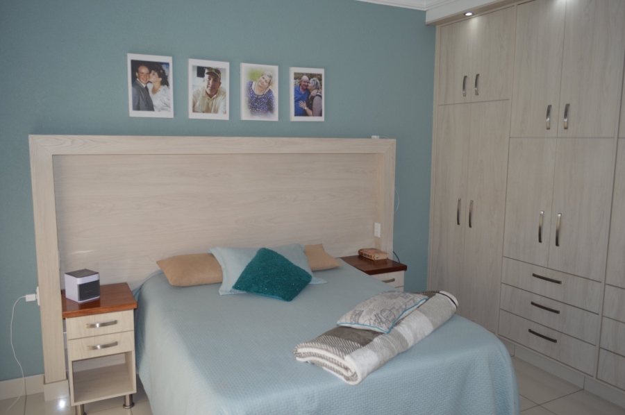 3 Bedroom Property for Sale in Wilkoppies North West